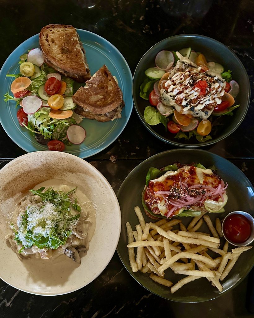 fun restaurants in calgary
