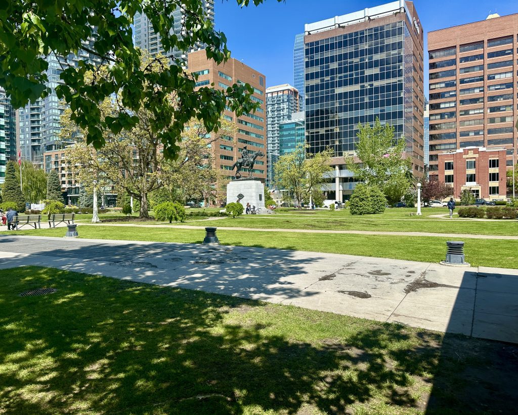 fun restaurants in calgary