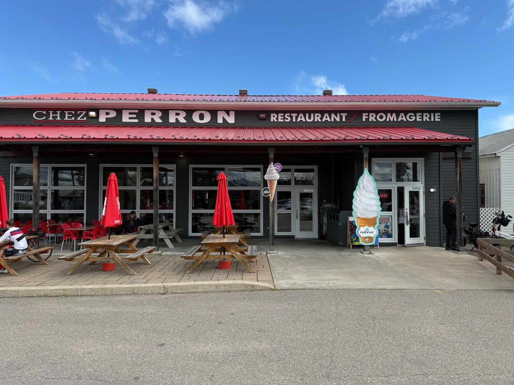 restaurants in saguenay-lac-saint-jean