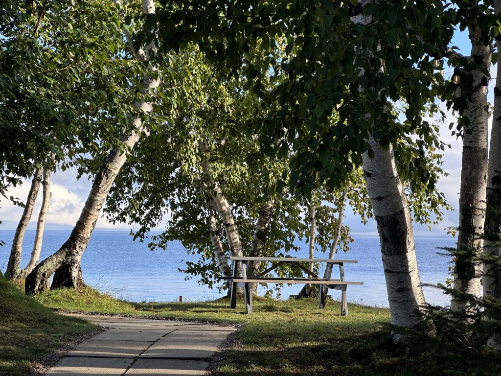 where to stay in lac st jean
