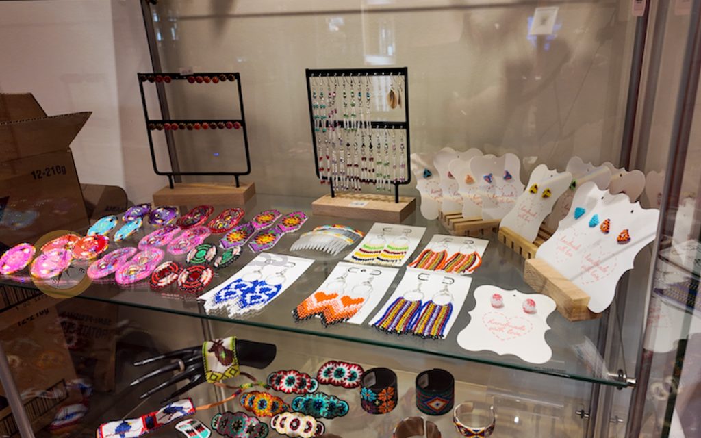 indigenous jewllrey - Canada’s Indigenous entrepreneurship